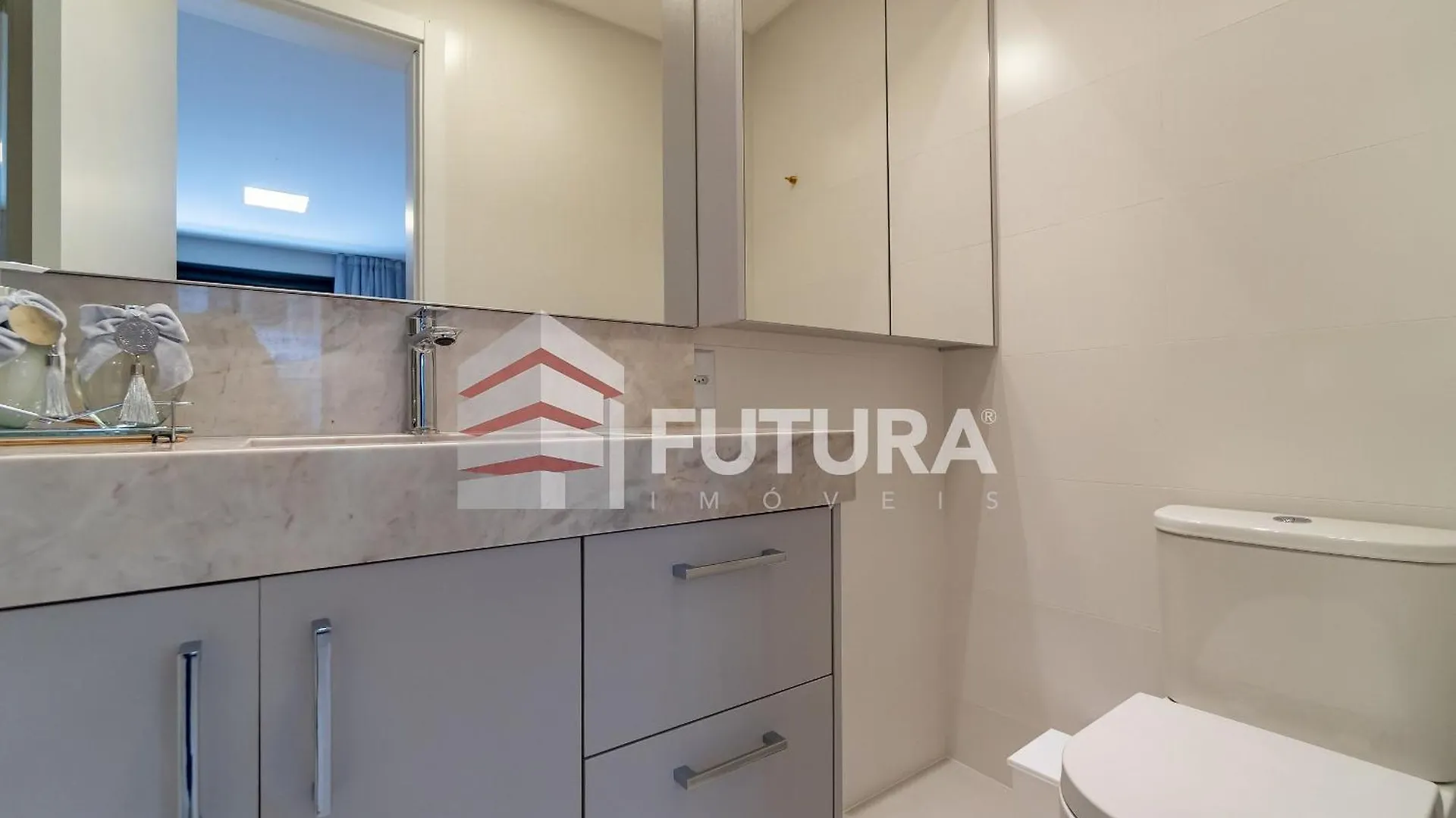 Edificio Oceanic Apartment Bombinhas